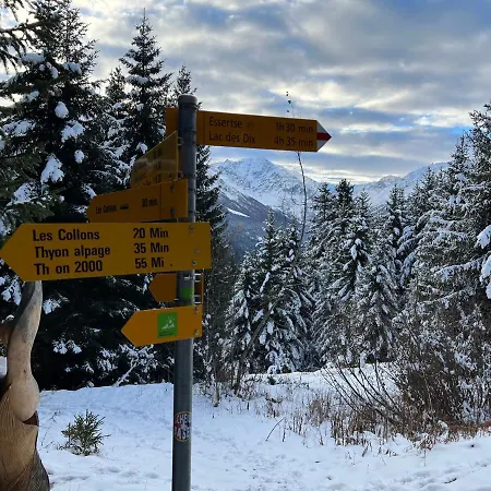 Cosy For 5 Near Lift, Les Gentianes 아파트 *